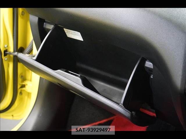 Suzuki SWIFT 2018-10 352407-12