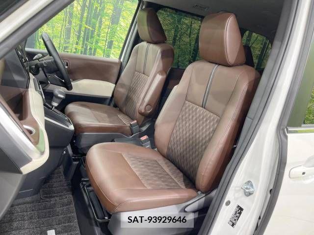 Toyota NOAH 2022-07 298096-8