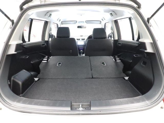 Suzuki SWIFT 2011-04 26880-8