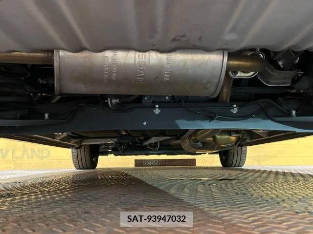 Nissan SERENA 2019-05 325026-19