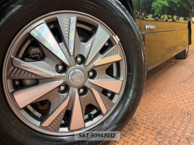 Nissan SERENA 2019-05 325026-14