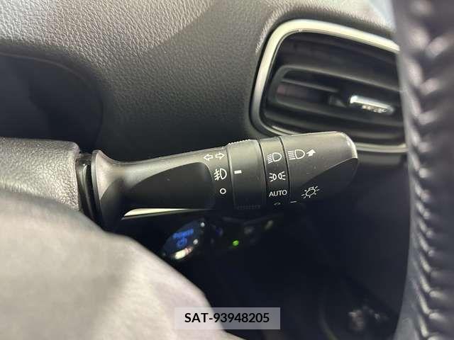 Toyota PRIUS 2016-12 236091-15