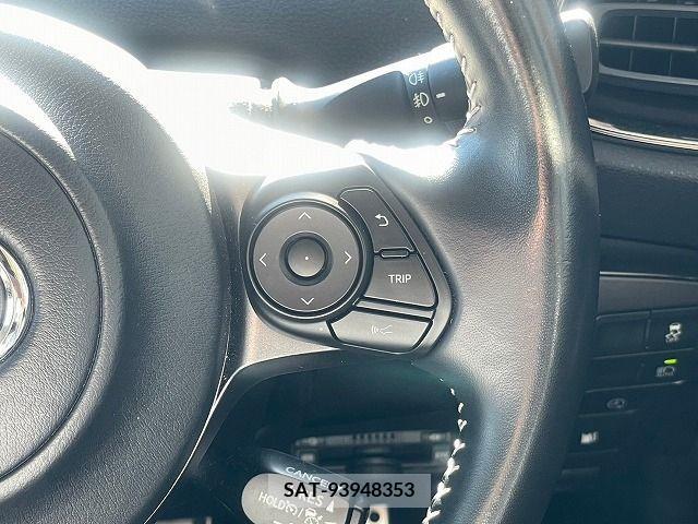 Toyota PRIUS PHV 2019-05 282561-14