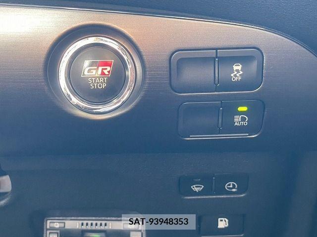 Toyota PRIUS PHV 2019-05 282561-18