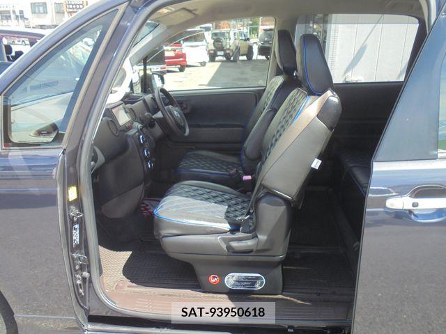 Toyota SPADE 2013-03 313690-22