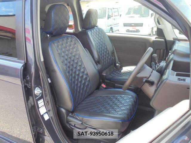 Toyota SPADE 2013-03 313690-19
