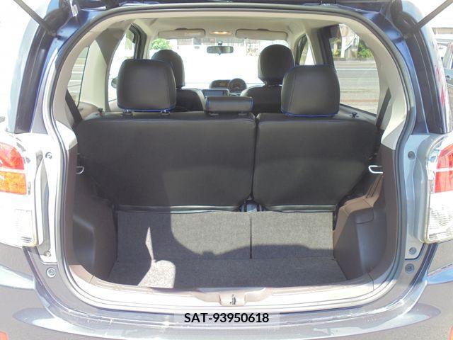 Toyota SPADE 2013-03 313690-12