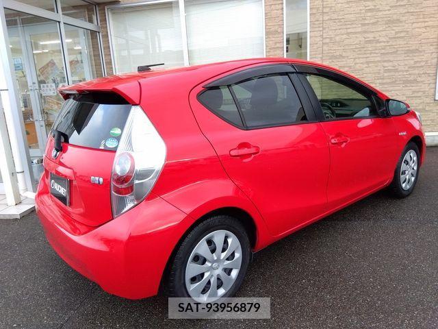 Toyota AQUA 2013-07 223960-1
