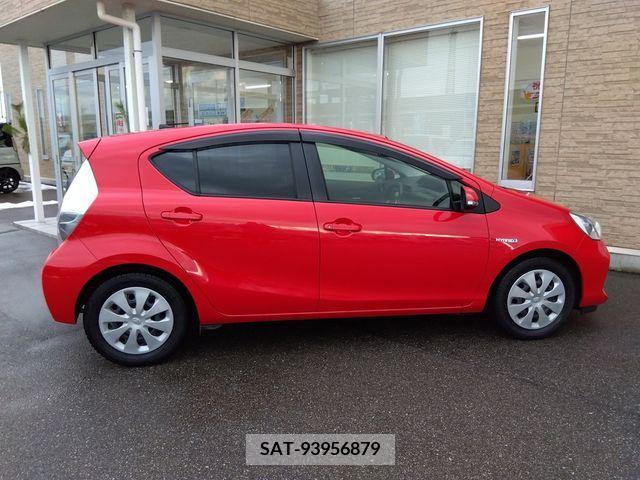 Toyota AQUA 2013-07 223960-2