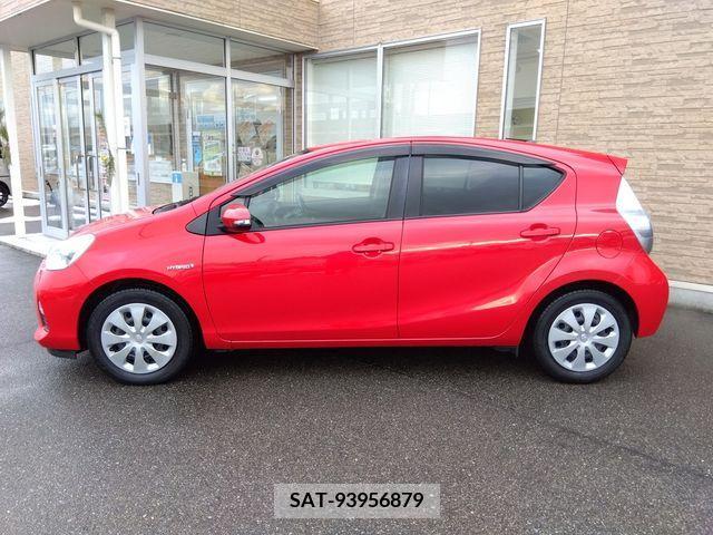 Toyota AQUA 2013-07 223960-3