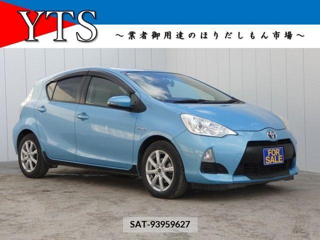 Toyota AQUA 2012-06 385662-0