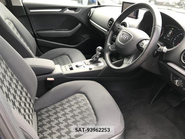 Audi A3 SEDAN 2015-07 338517-9