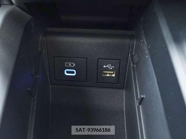 Toyota VOXY 2023-10 339835-18
