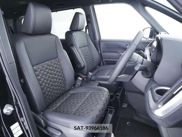 Toyota VOXY 2023-10 339835-5