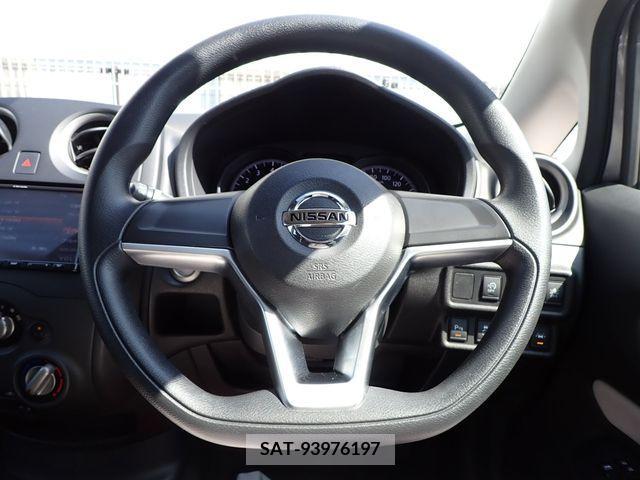 Nissan NOTE 2020-02 302456-8