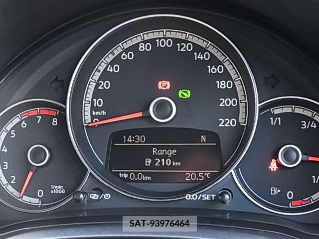 VolksWagen UP! 2017-06 243444-9