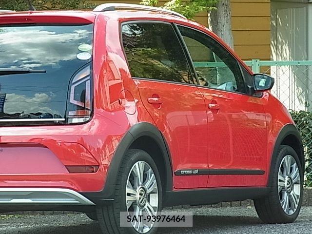 VolksWagen UP! 2017-06 243444-27