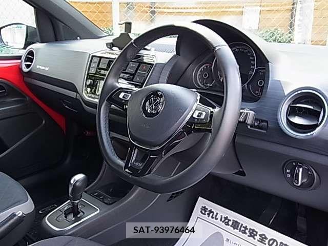 VolksWagen UP! 2017-06 243444-1