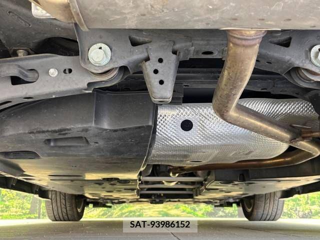 Toyota C-HR 2017-03 210301-19