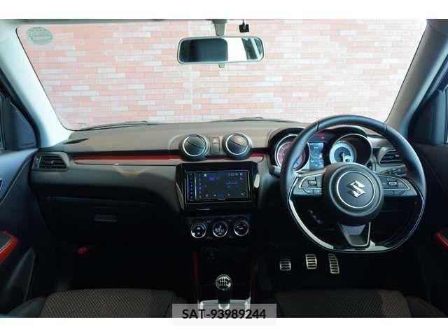 Suzuki SWIFT 2022-03 378959-9