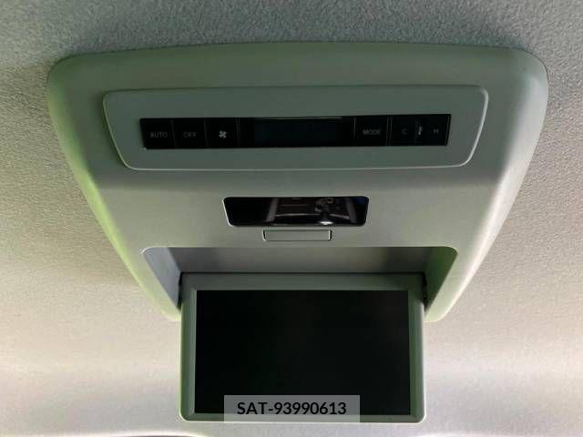 Mazda MPV 2010-03 310905-3