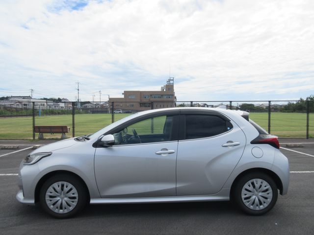 Toyota YARIS 2020-07 6727-8