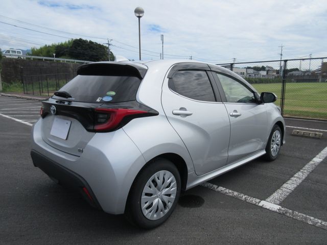 Toyota YARIS 2020-07 6727-16