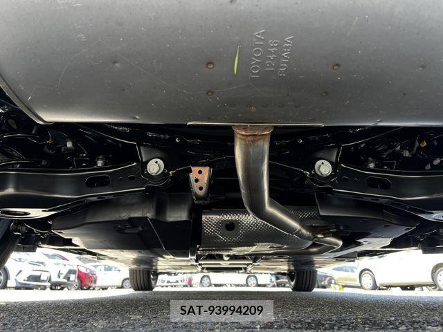 Toyota PRIUS 2023-12 380093-29