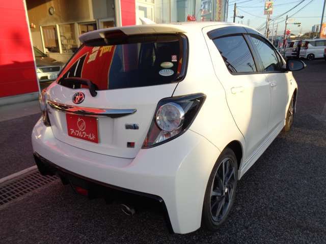 Toyota VITZ HYBRID 2018-12 190018-1