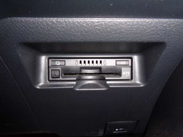 Toyota VITZ HYBRID 2018-12 190018-17