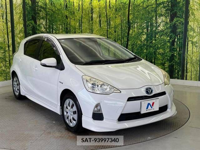Toyota AQUA 2013-03 344805-16