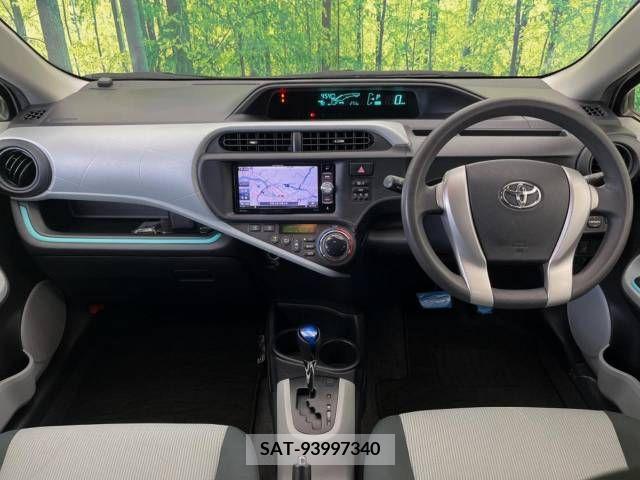 Toyota AQUA 2013-03 344805-1