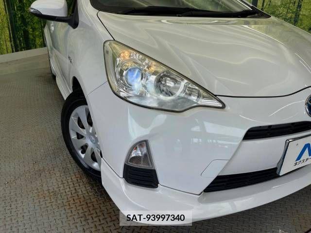 Toyota AQUA 2013-03 344805-12