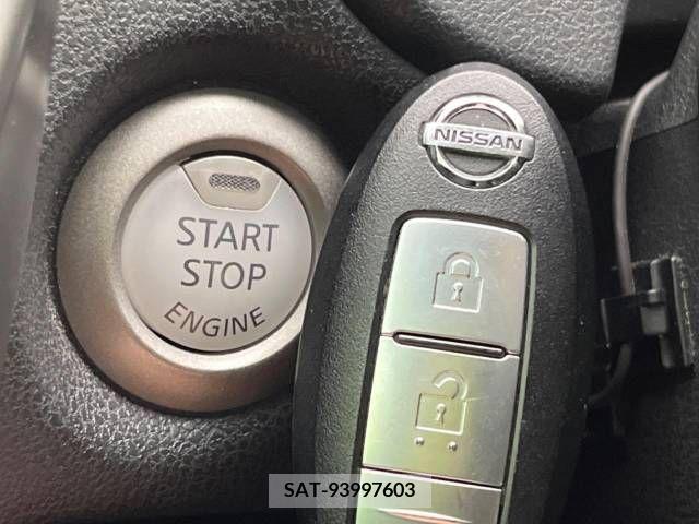 Nissan NOTE 2013-08 375574-3
