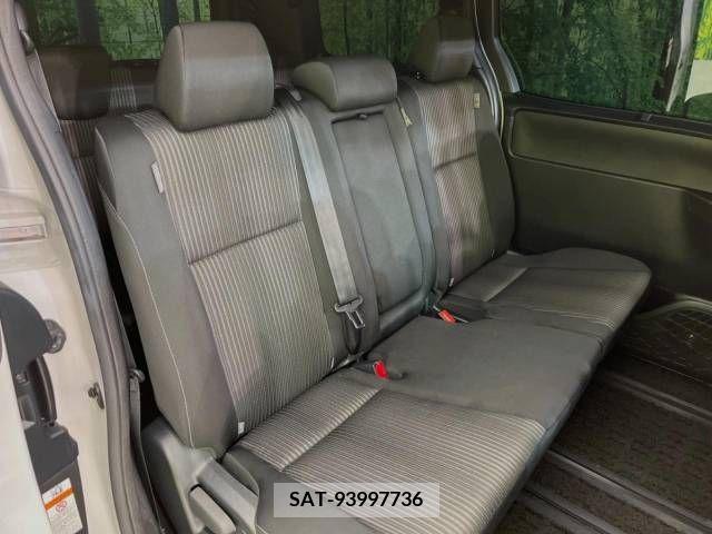 Toyota VOXY 2019-10 225160-9