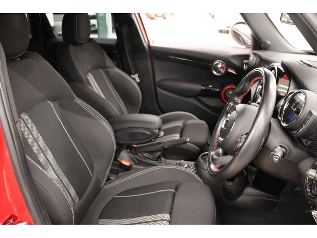 Bmw MINI 2019-09 25268-14