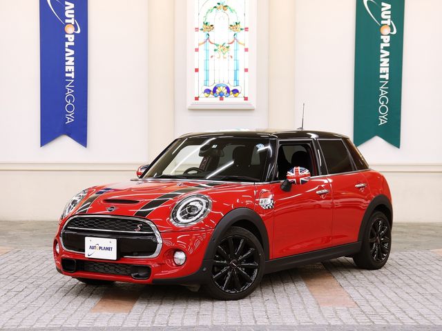 Bmw MINI 2019-09 25268-0