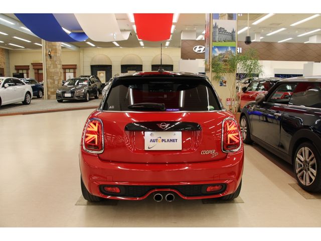 Bmw MINI 2019-09 25268-23