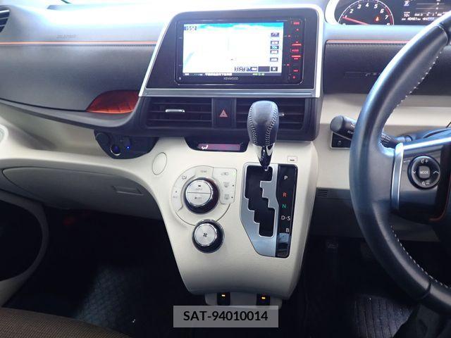 Toyota SIENTA 2017-02 208591-19
