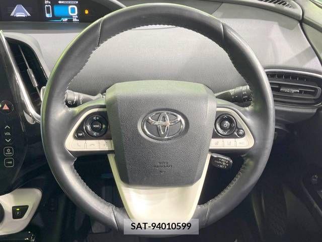 Toyota PRIUS PHV 2017-05 245808-11