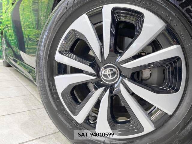 Toyota PRIUS PHV 2017-05 245808-13