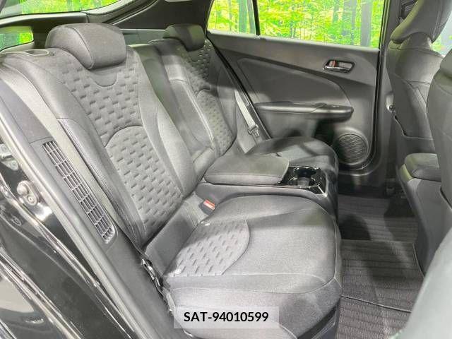 Toyota PRIUS PHV 2017-05 245808-9