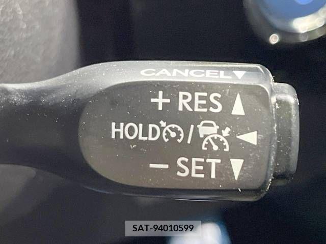 Toyota PRIUS PHV 2017-05 245808-5
