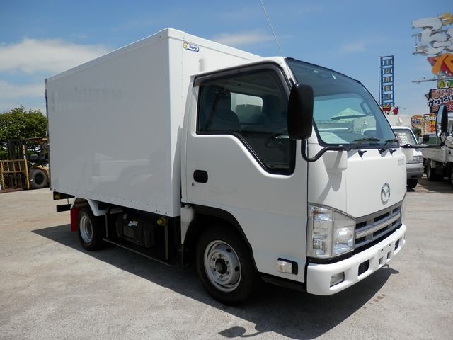 Mazda TITAN 2013-05 4779-1