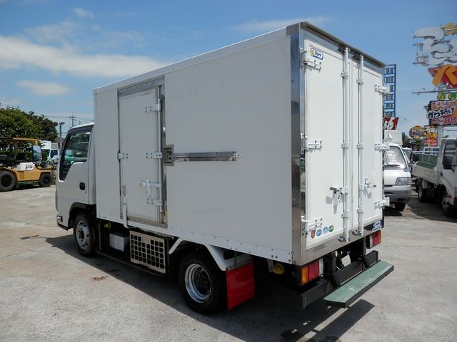 Mazda TITAN 2013-05 4779-3