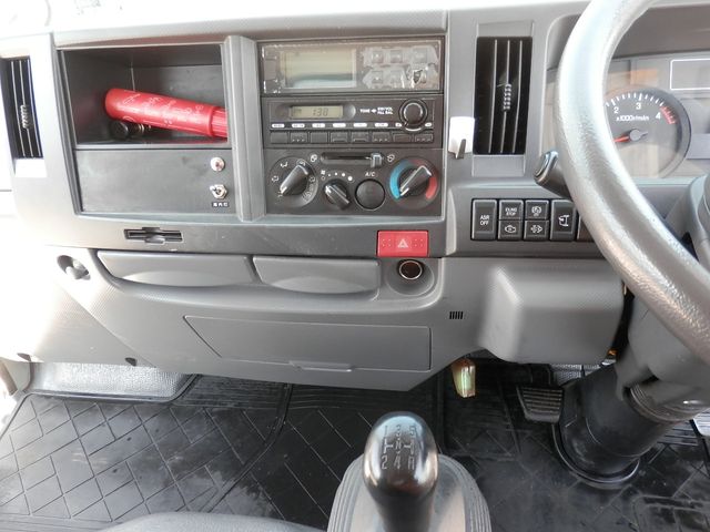 Mazda TITAN 2013-05 4779-27