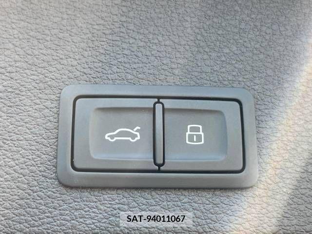 Audi Q2 2017-11 331214-6
