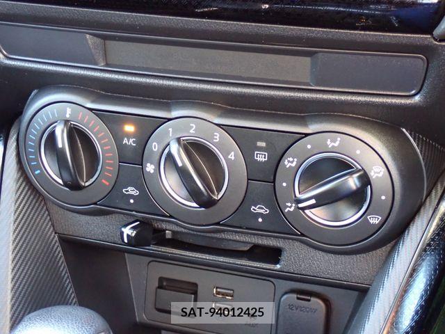 Mazda DEMIO 2017-11 205322-12
