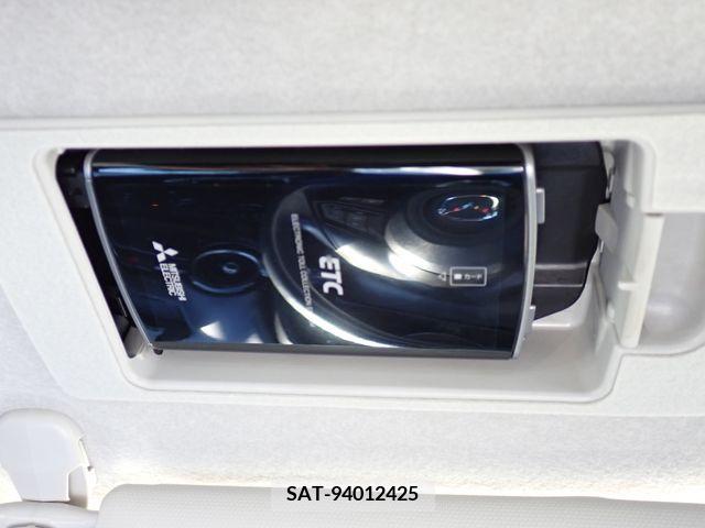 Mazda DEMIO 2017-11 205322-6