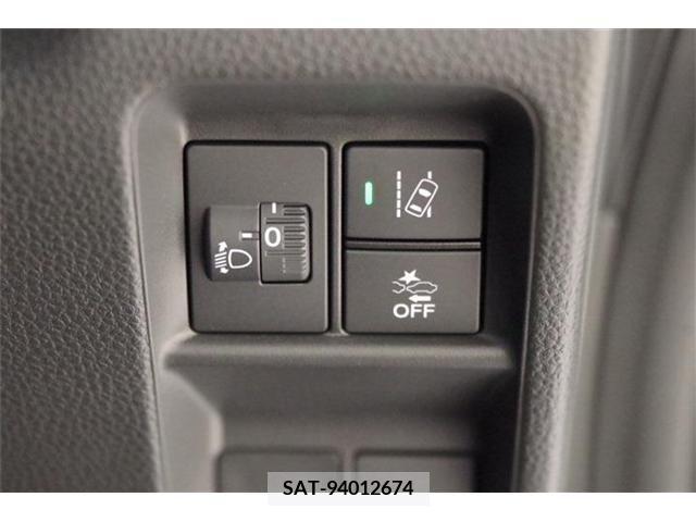 Honda N-VAN 2023-10 206811-11